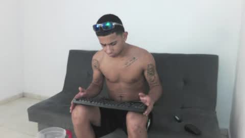 Snapshot of kings_latins chatting on July 2026 04:52:01 AM DOMINANT ALPHA KINGS online show from July 2026 04:52:01 AM