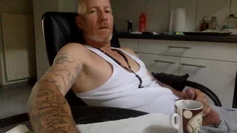 Snapshot of kingsize187 chatting on September 2025 07:08:02 AM kingsize online show from September 2025 07:08:02 AM