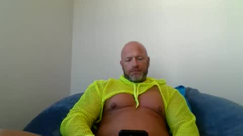 Snapshot of kinksub4use chatting on November 2025 09:27:02 PM Kink Sub online show from November 2025 09:27:02 PM