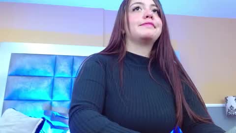 Snapshot of kinky__lovers chatting on October 2025 03:27:02 AM Issabella online show from October 2025 03:27:02 AM