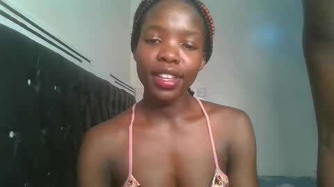 Snapshot of kinky_aria chatting on September 2025 06:31:01 PM kinky_aria online show from September 2025 06:31:01 PM