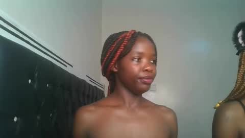Snapshot of kinky_aria chatting on September 2025 06:43:02 PM kinky_aria online show from September 2025 06:43:02 PM