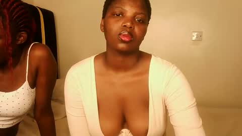 Lola online show from October 2025 02:48:01 PM