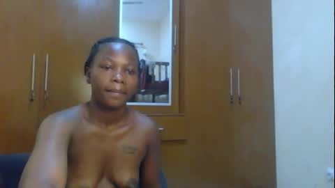 Pixie online show from September 2025 02:44:01 AM