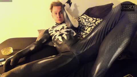 Snapshot of kinky_spidey chatting on December 2024 05:57:01 PM kinky_spidey online show from December 2024 05:57:01 PM