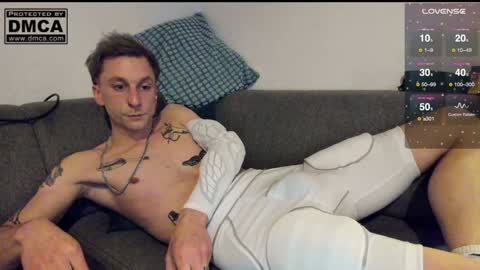 Snapshot of kinky_spidey chatting on December 2024 05:01:02 PM kinky_spidey online show from December 2024 05:01:02 PM