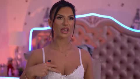 kinkyamelie online show from February 2026 06:11:02 PM