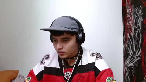 Snapshot of kinkybabies_ chatting on January 2025 08:11:02 AM Mercury online show from January 2025 08:11:02 AM