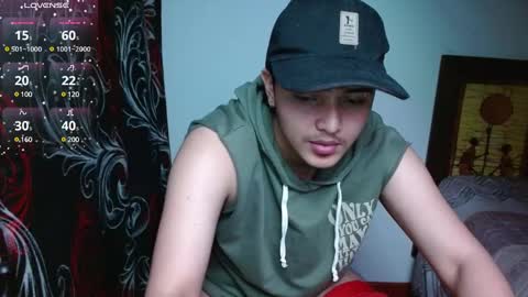 Snapshot of kinkybabies_ chatting on February 2025 01:35:01 AM Mercury online show from February 2025 01:35:01 AM