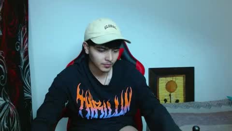 Snapshot of kinkybabies_ chatting on March 2025 11:14:02 AM Mercury online show from March 2025 11:14:02 AM