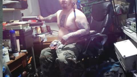 Snapshot of kinkybiguy14 chatting on April 2026 08:20:01 AM Kinky Cassie online show from April 2026 08:20:01 AM