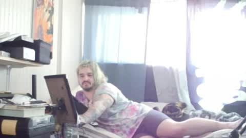 Snapshot of kinkybiguy14 chatting on April 2026 04:37:02 PM Kinky Cassie online show from April 2026 04:37:02 PM