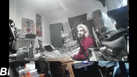 Snapshot of kinkybiguy14 chatting on June 2026 05:04:01 AM Kinky Cassie online show from June 2026 05:04:01 AM