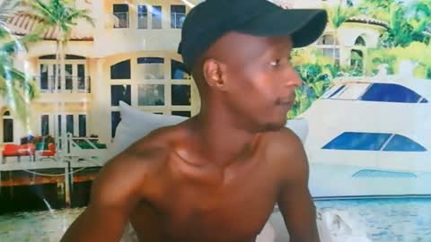 Snapshot of kinkyebonyguy chatting on October 2025 08:39:01 AM BigD online show from October 2025 08:39:01 AM