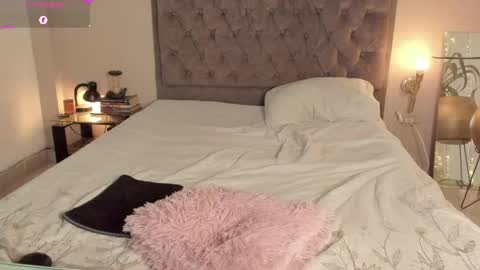Jenny online show from May 2026 07:04:02 AM