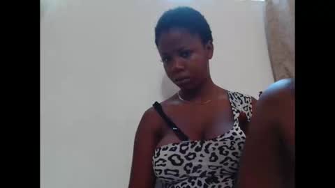 Snapshot of kinkyjuicexx chatting on December 2025 06:55:02 AM kinkyjuicexx online show from December 2025 06:55:02 AM