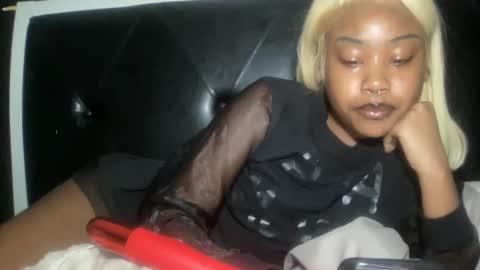 Bunniii online show from February 2025 09:58:02 AM