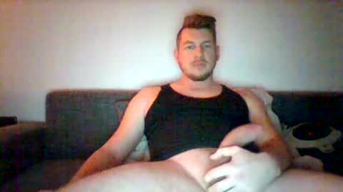 Snapshot of kinkylionboy chatting on December 2024 03:28:02 PM kinkylionboy online show from December 2024 03:28:02 PM