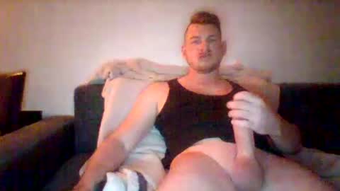 Snapshot of kinkylionboy chatting on January 2025 05:03:01 PM kinkylionboy online show from January 2025 05:03:01 PM