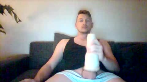 kinkylionboy online show from February 2026 08:01:02 PM