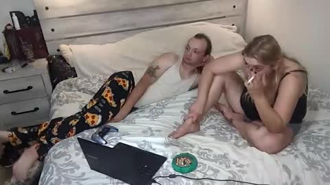 kinkyqueenandpet95 online show from September 2025 03:33:02 AM