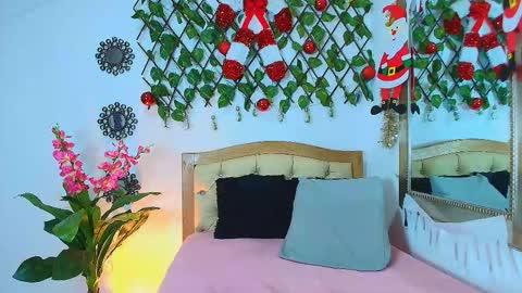 Isabella  online show from November 2025 09:37:01 PM