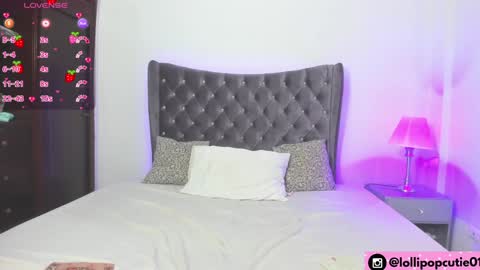 Snapshot of kinkyworld_ chatting on January 2025 04:48:02 AM FREE ONLYFANS online show from January 2025 04:48:02 AM