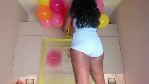 M A R A  online show from January 2026 11:59:01 AM