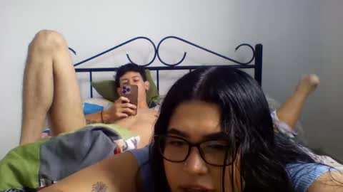 kion_and_valu online show from November 2025 05:37:01 PM