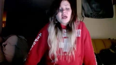 Snapshot of kipsy420 chatting on February 2026 08:10:02 AM Kipsy Rose online show from February 2026 08:10:02 AM