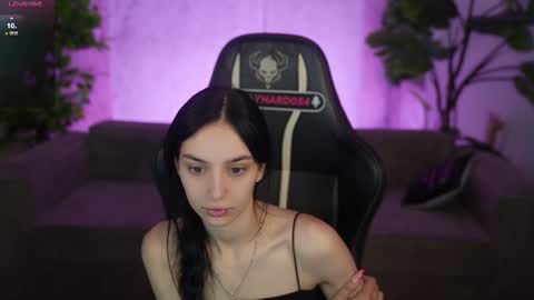 Sweet girls online show from June 2026 06:49:01 AM