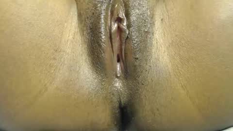 Miimi online show from October 2025 05:46:01 AM