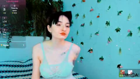 Kira online show from May 2026 10:25:01 PM