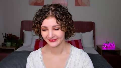 Snapshot of kira_fluffy chatting on May 2026 12:17:02 AM Kira online show from May 2026 12:17:02 AM