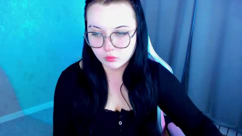 Snapshot of kira_g0ld chatting on April 2026 09:01:02 AM kira online show from April 2026 09:01:02 AM