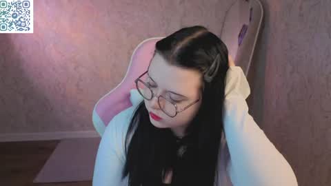 Snapshot of kira_g0ld chatting on April 2026 01:26:01 AM kira online show from April 2026 01:26:01 AM