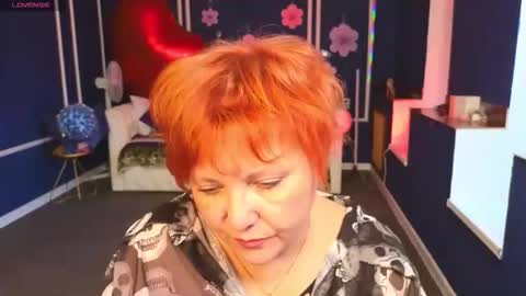 Kira Kennet online show from April 2026 12:29:02 PM