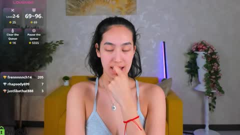 Aura online show from February 2026 02:53:01 AM