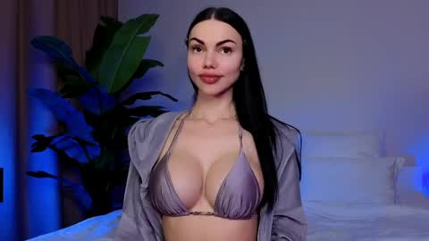 Kira and friends online show from April 2026 05:10:01 PM