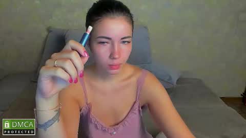 Snapshot of kira_moon_1 chatting on November 2025 10:48:02 AM Kira online show from November 2025 10:48:02 AM