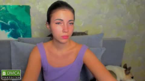 Snapshot of kira_mooon chatting on November 2025 08:42:02 PM Kira online show from November 2025 08:42:02 PM