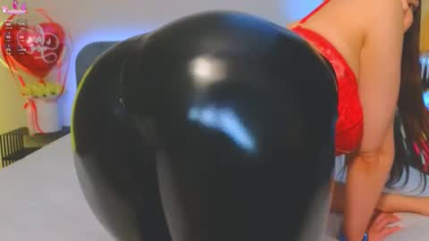 Kira online show from February 2026 06:15:01 PM