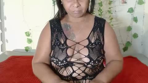 kira-squir online show from September 2025 07:45:01 AM