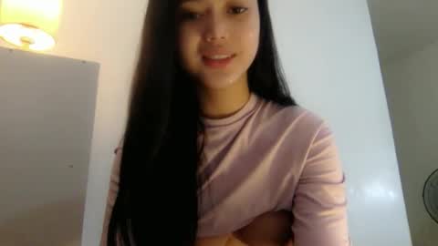 KIRA online show from April 2026 09:50:01 PM