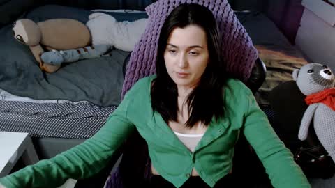 Kira  follow me  online show from January 2025 01:47:01 AM