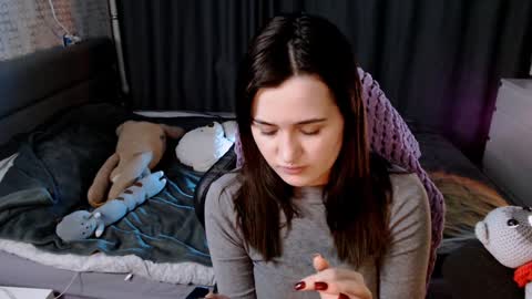 Kira  follow me  online show from January 2025 01:50:01 AM