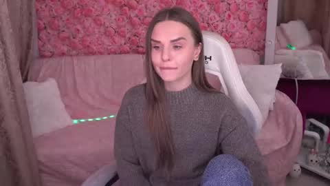 kiraagray online show from March 2026 06:04:02 PM