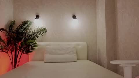 Bella online show from March 2026 01:33:02 AM