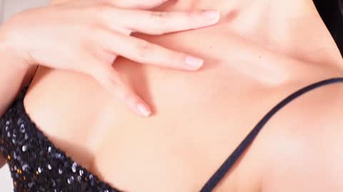 Snapshot of kirakayleigh chatting on December 2024 01:32:02 AM kira online show from December 2024 01:32:02 AM