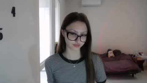 Snapshot of kirakittenn chatting on October 2025 08:37:01 AM kirakittenn online show from October 2025 08:37:01 AM